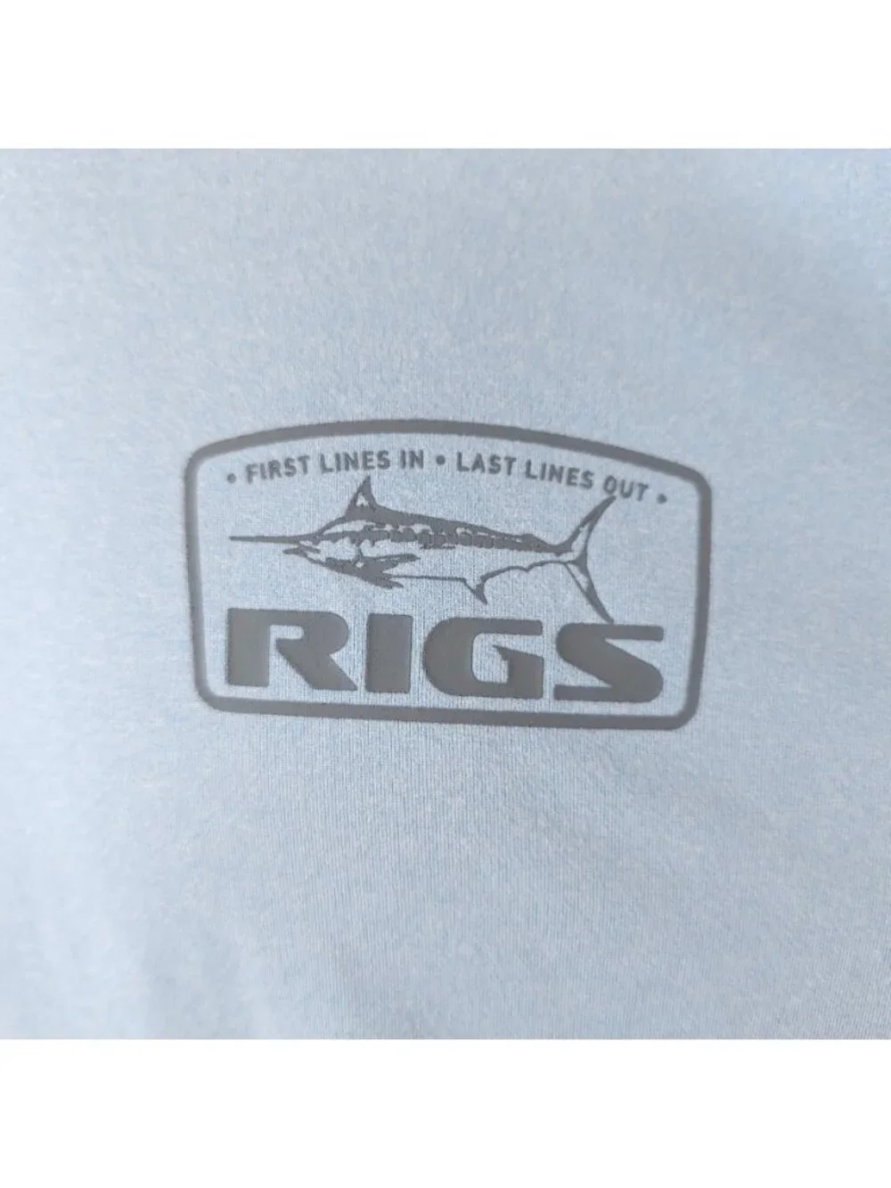 Rigs Fishing Shirt Mens Size Medium Blue Marlin Fish 50+ UPF Relaxed Fit - Picture 3 of 7
